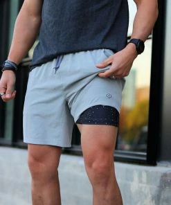 Burlebo Men's Athletic Shorts - Light Heather Gray Bottoms